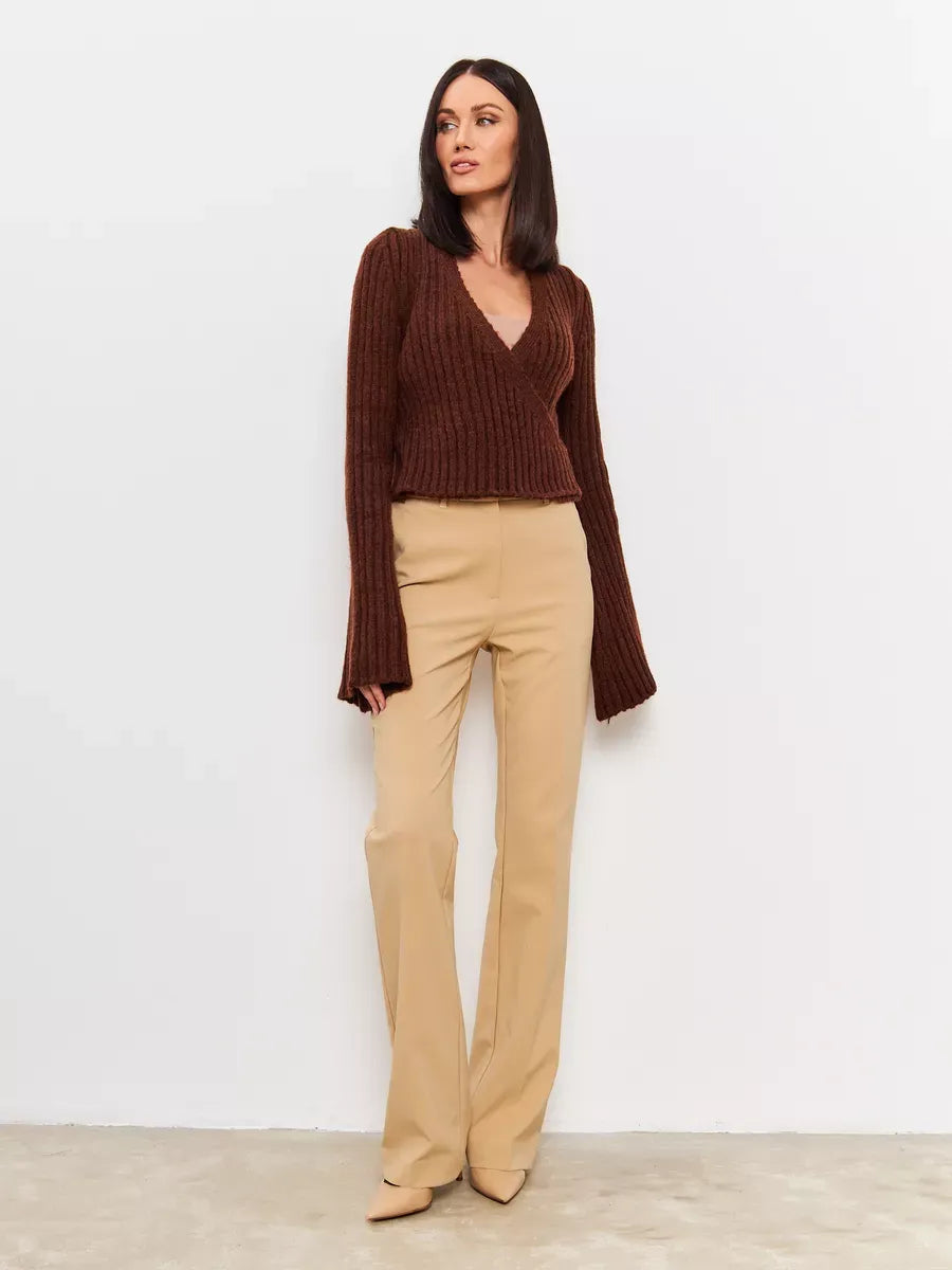 Orion Sweater by Lauven - Cropped brown knit with V-neck and wide sleeves, creating a chic look.