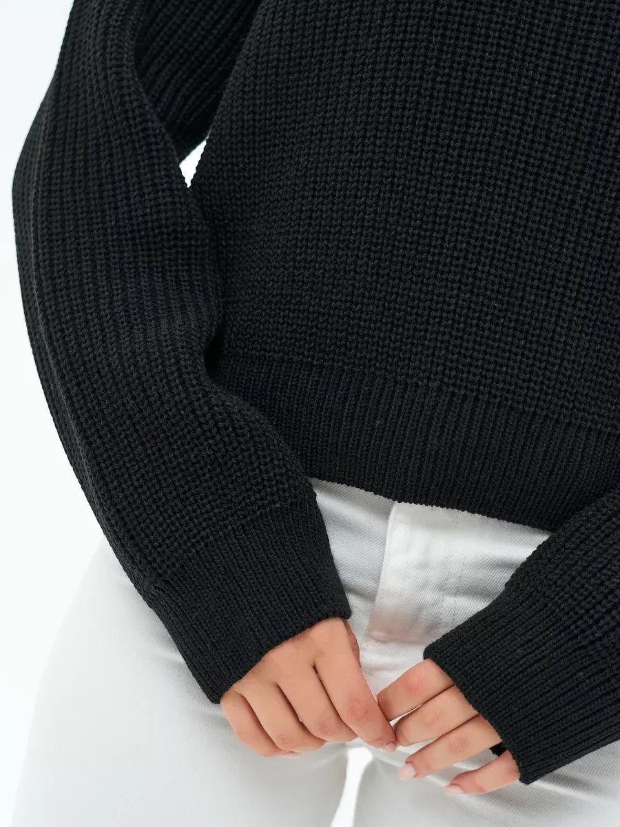Eclipse Sweater by Lauven, oversized knit in classic black, featuring a cozy fit and stylish design.