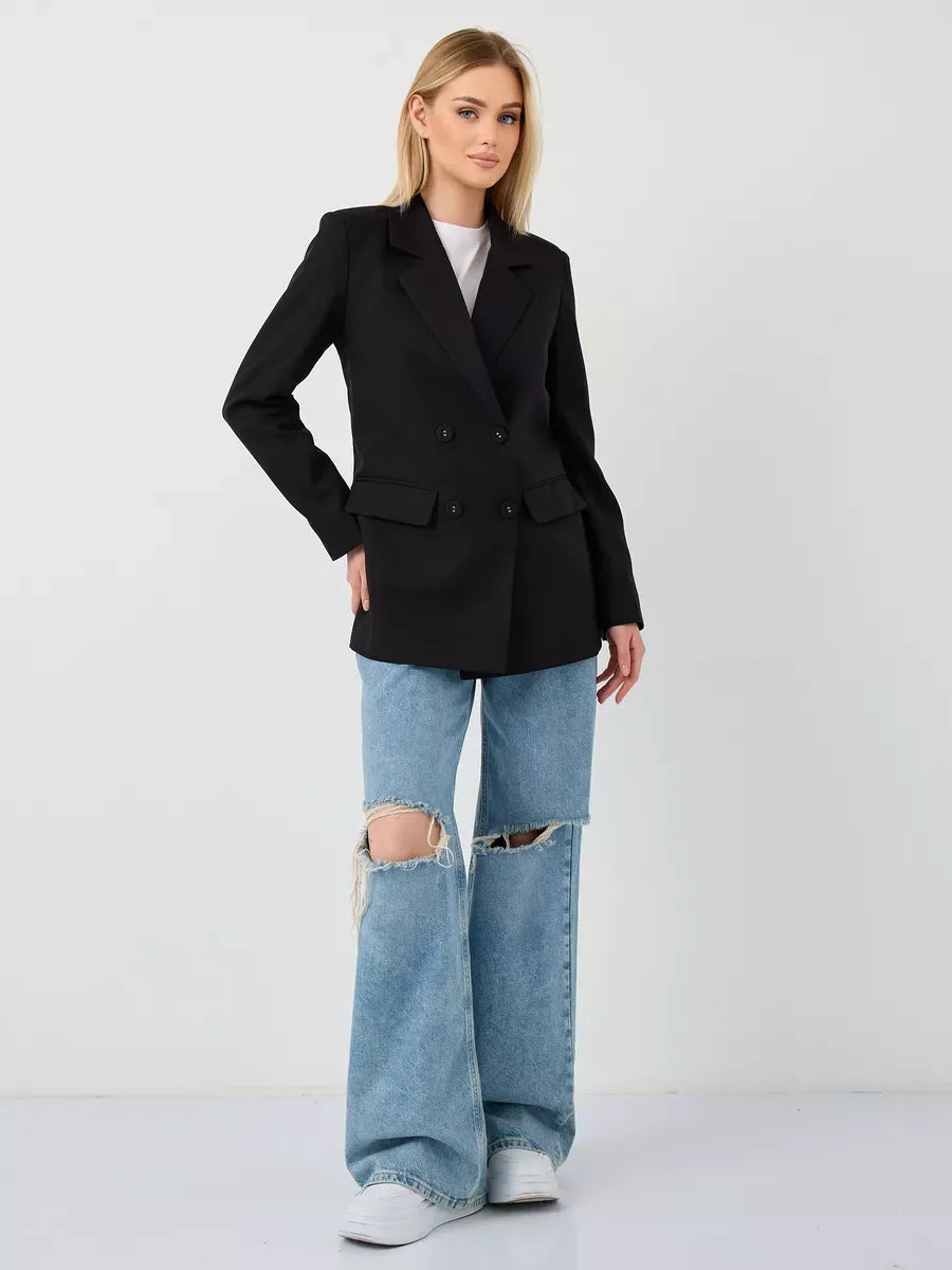 Nova Blazer by Lauven - Sleek oversized black double-breasted women's blazer in a stylish casual outfit.