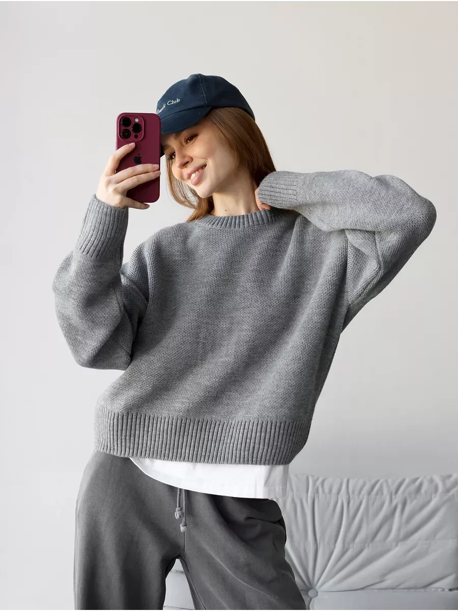 Nova Pullover by Lauven, oversized cropped women's sweater in chic silver-gray melange.