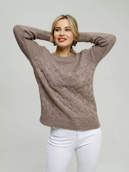 Gaia Sweater by Lauven – Warm brown knitwear offering breathable comfort and stylish sophistication.