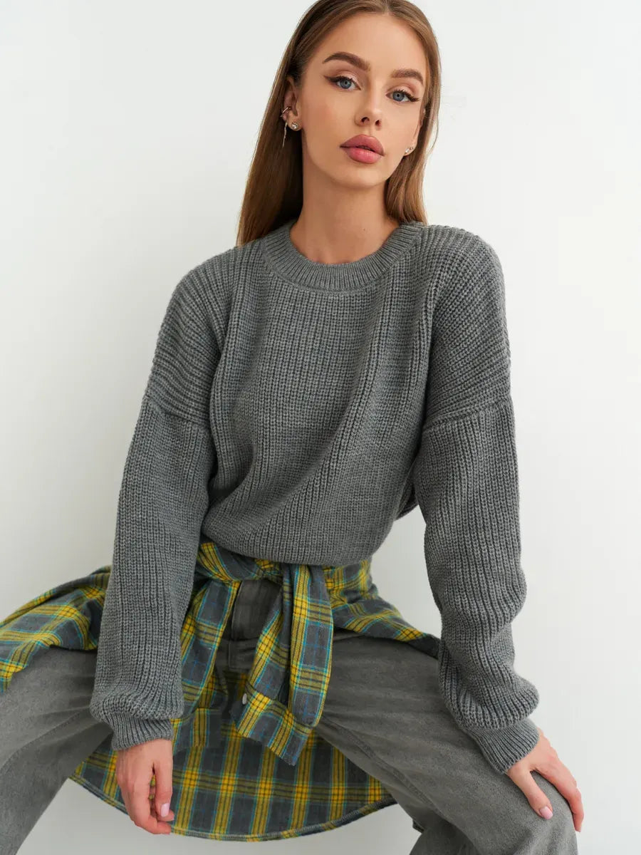 Vega Sweater by Lauven – Grey oversized knitwear with a relaxed fit and timeless style.