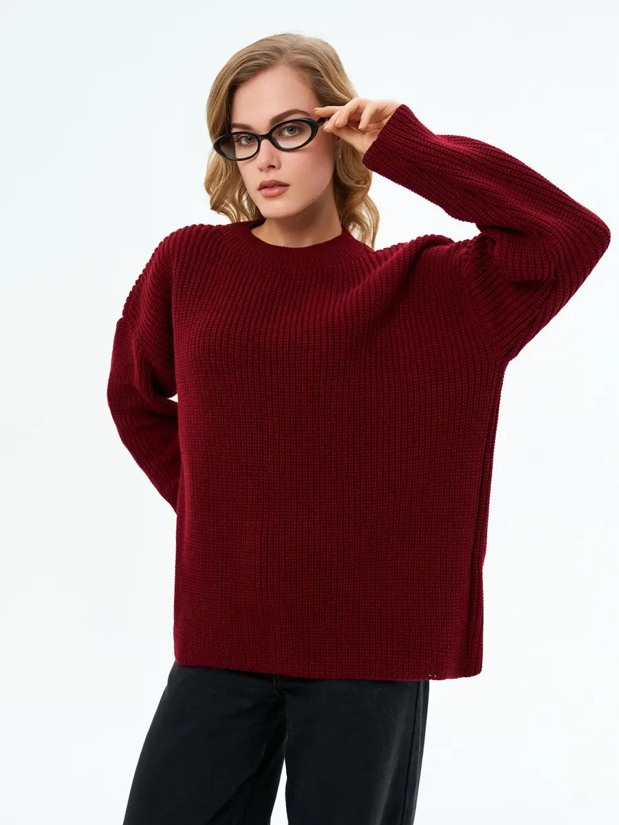 Verona Sweater by Lauven - Oversized knit in deep burgundy, combining comfort and sophistication for your wardrobe.